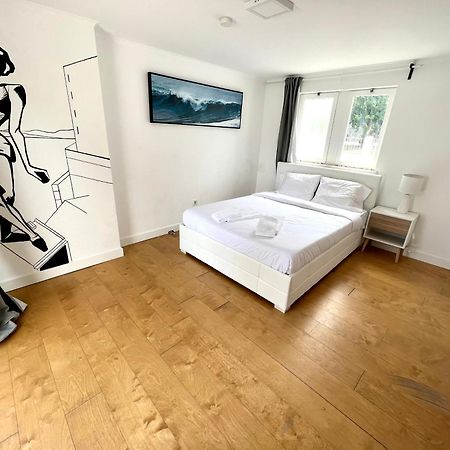 Oeiras Beach Private Room 9 - Double Bedroom With Shared Bathroom & Terrace Zewnętrze zdjęcie