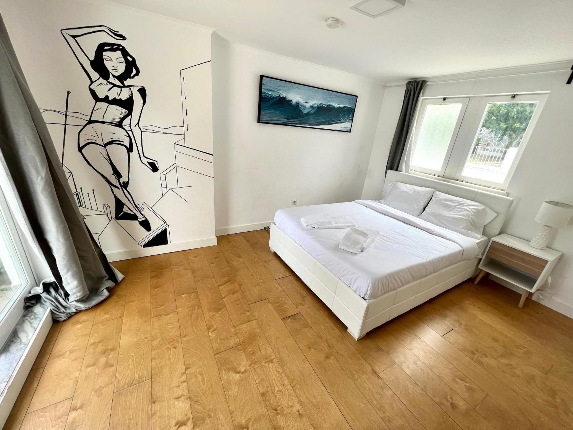 Oeiras Beach Private Room 9 - Double Bedroom With Shared Bathroom & Terrace Zewnętrze zdjęcie